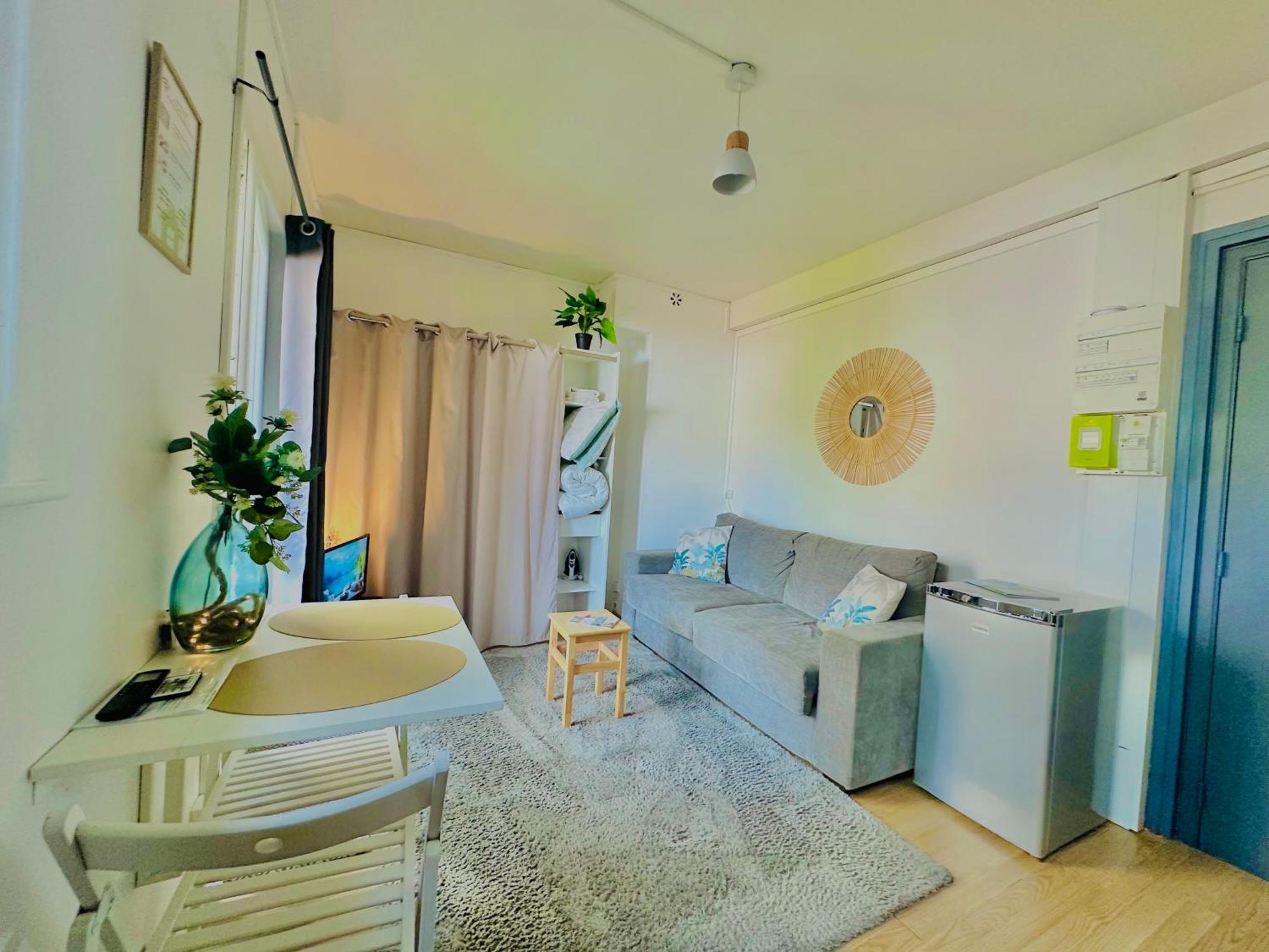 La Terrasse, Train Lens - Paris Trajet D'Environ 1 Heure 10 Minutes Apartment ภายนอก รูปภาพ